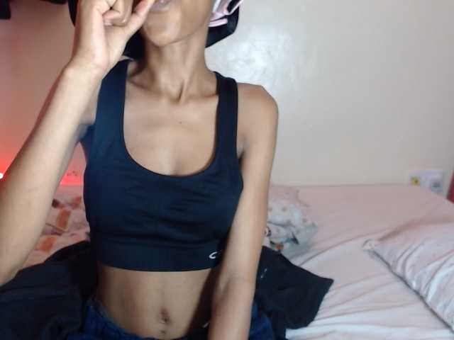 hornylittleprincess6 Live Cam on BongaCams