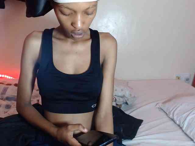 hornylittleprincess6 webcam