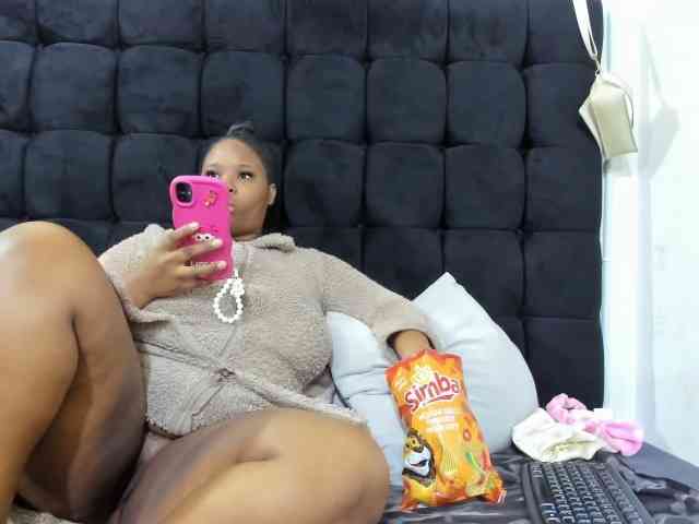 SexyMelanin19 SexyMelanin19