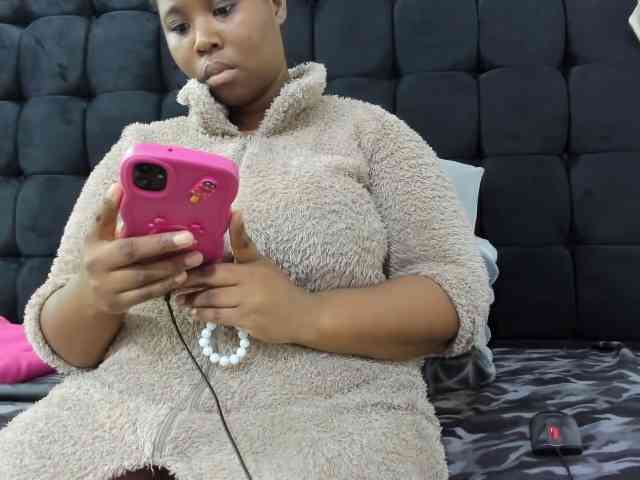 SexyMelanin19 webcam