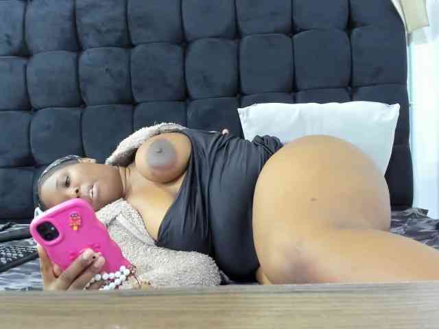 SexyMelanin19 webcam