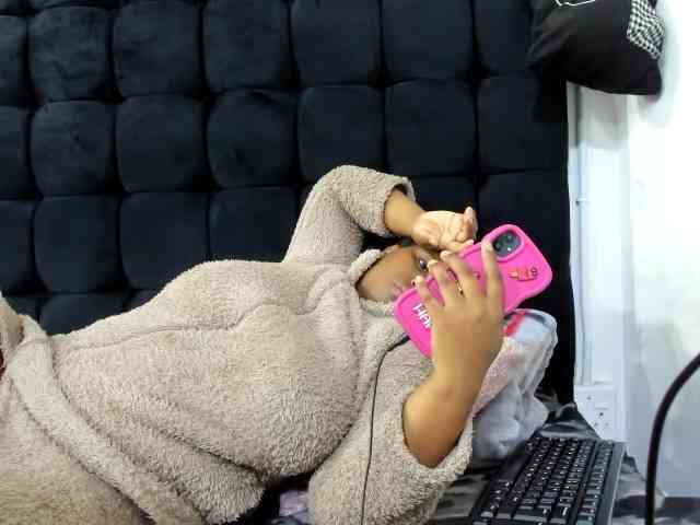 SexyMelanin19 webcam