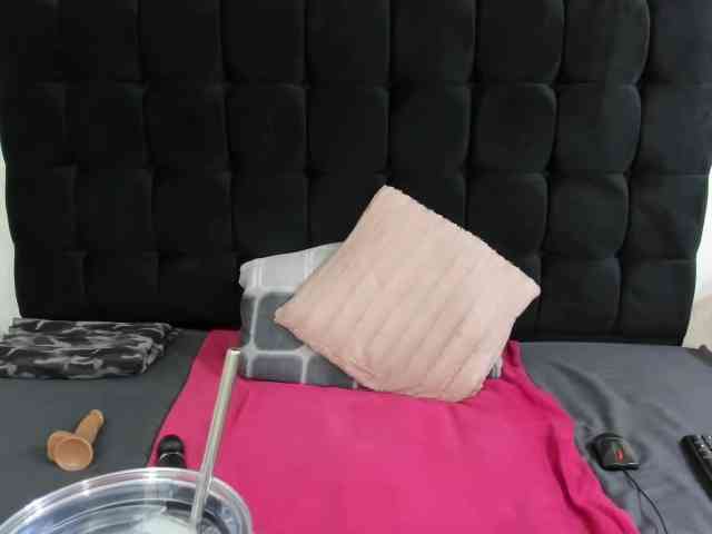 SexyMelanin19 webcam