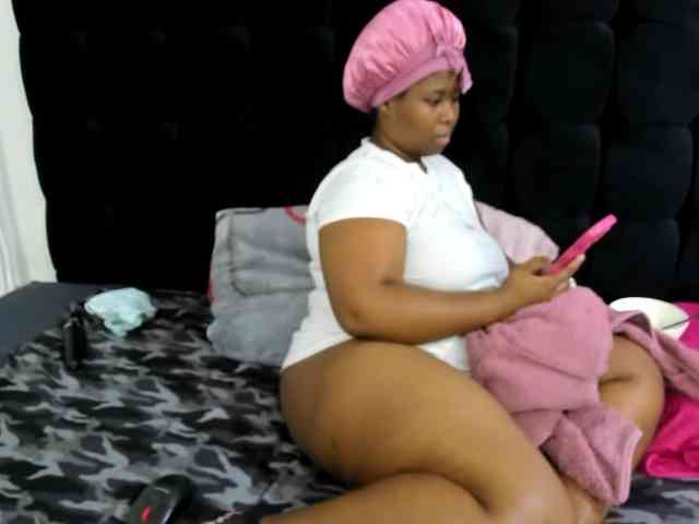 SexyMelanin19 Live Webcam on BongaCams