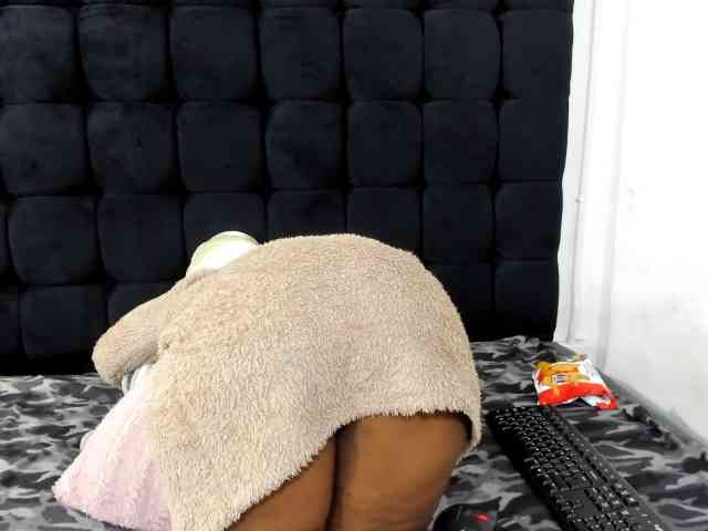 SexyMelanin19 webcam