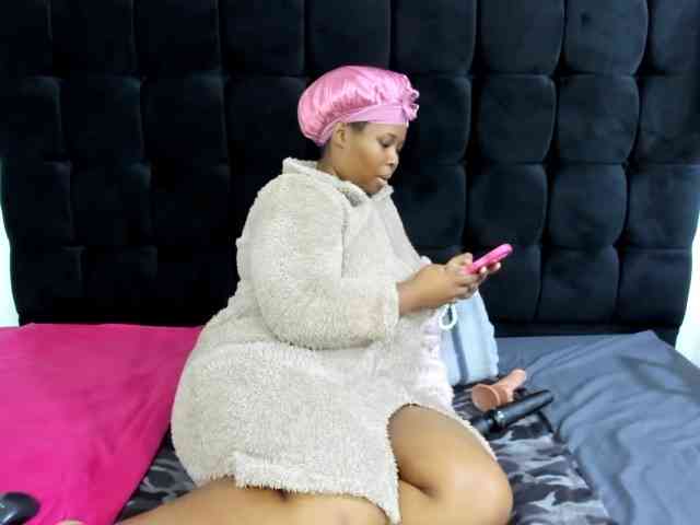 SexyMelanin19 webcam