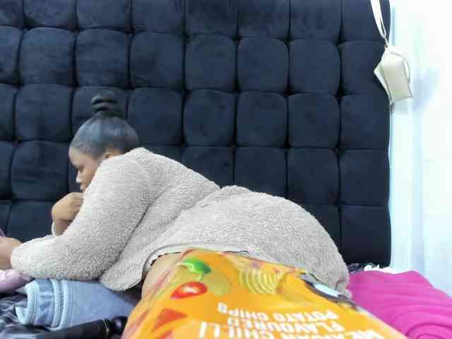 SexyMelanin19 webcam