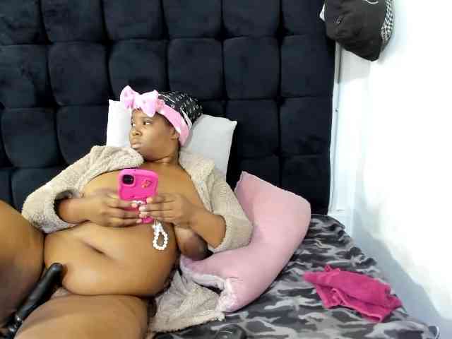 SexyMelanin19 webcam
