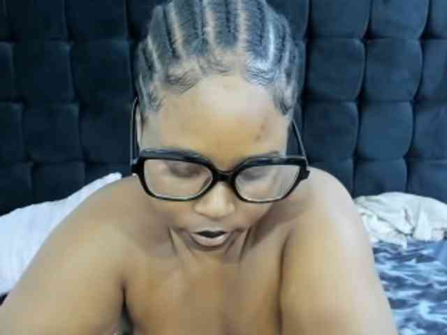 SexyMelanin19 SexyMelanin19