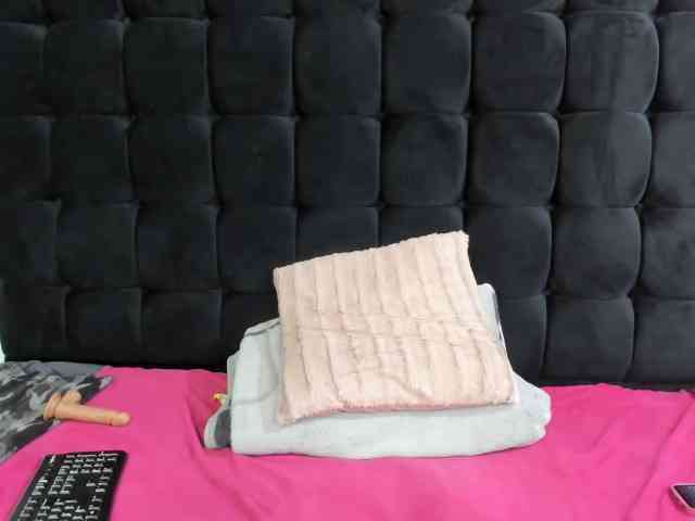 SexyMelanin19 webcam