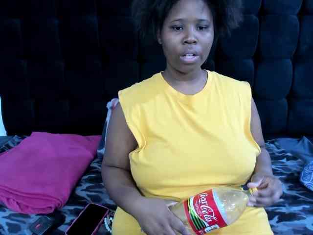SexyMelanin19 webcam