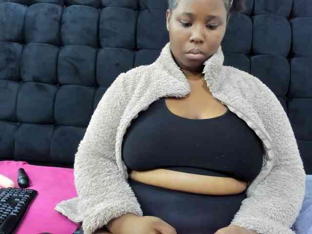 SexyMelanin19 SexyMelanin19