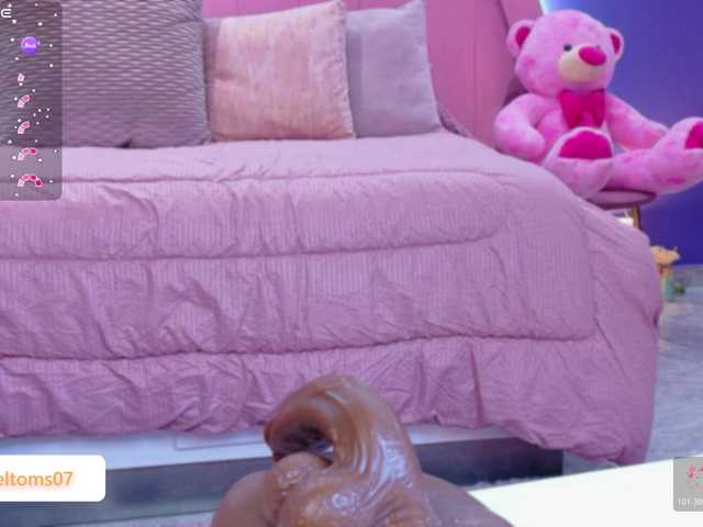 RachelTooms live cam on BongaCams