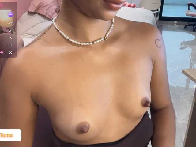 RachelTooms live cam on BongaCams