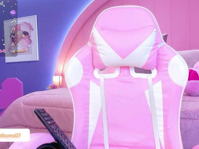 RachelTooms live cam on BongaCams