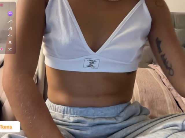 RachelTooms, en vivo ahora en BongaCams