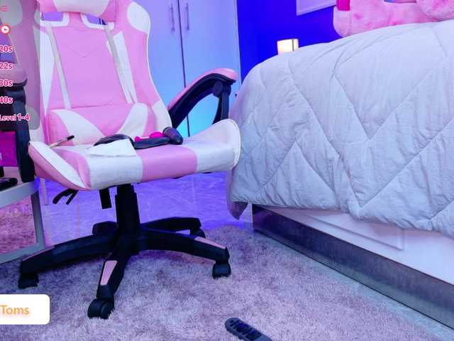 RachelTooms live cam on BongaCams