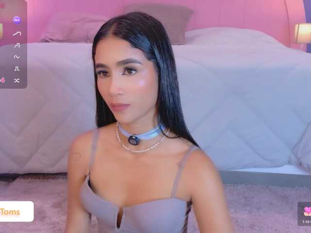 RachelTooms, en directo ahora en BongaCams