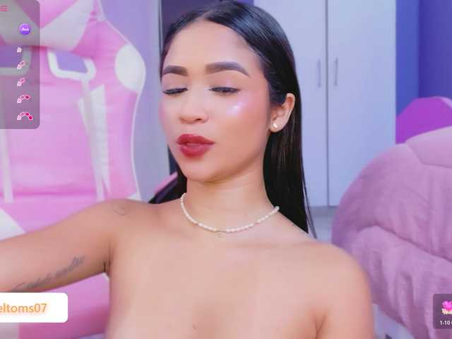 RachelTooms live cam on BongaCams