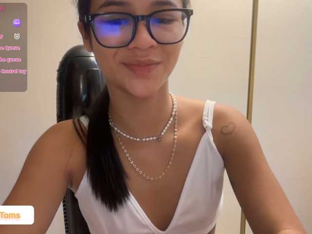 RachelTooms, en directo ahora en BongaCams