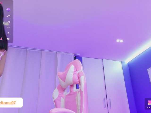 RachelTooms live webcam show