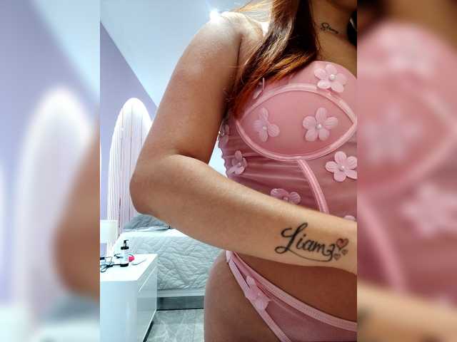 AliceHiills's BongaCams show and profile