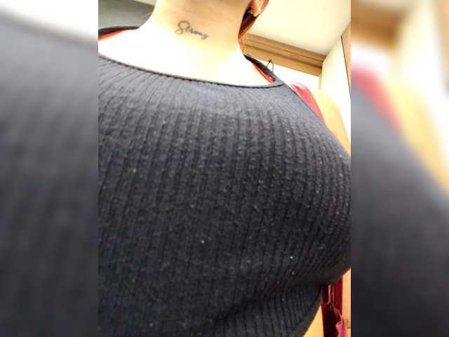 AliceHiills's BongaCams show and profile