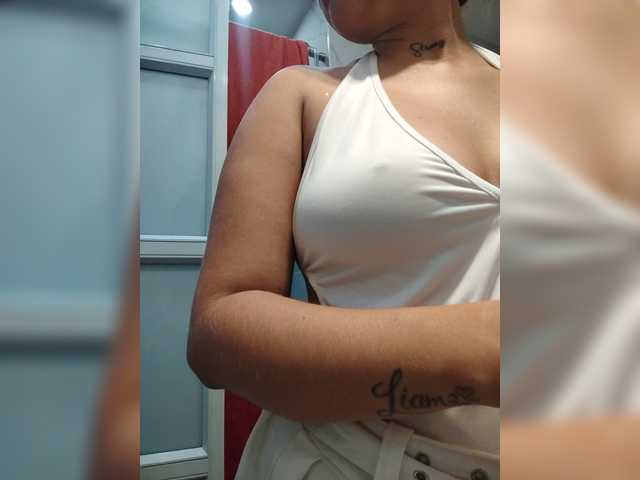 AliceHiills live cam on BongaCams