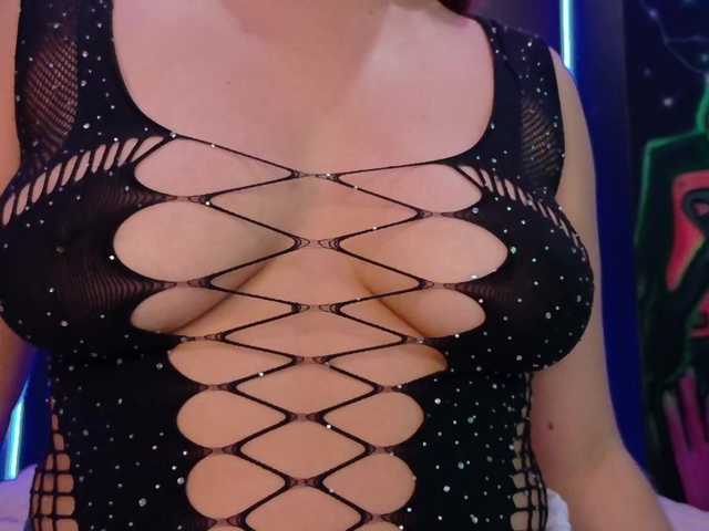 AliceHiills live cam on BongaCams