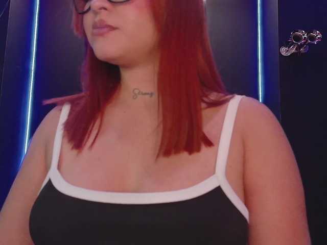 AliceHiills live cam on BongaCams