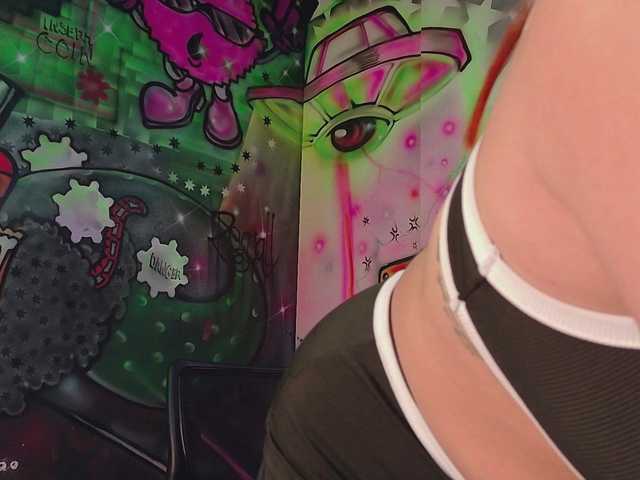AliceHiills live cam on BongaCams