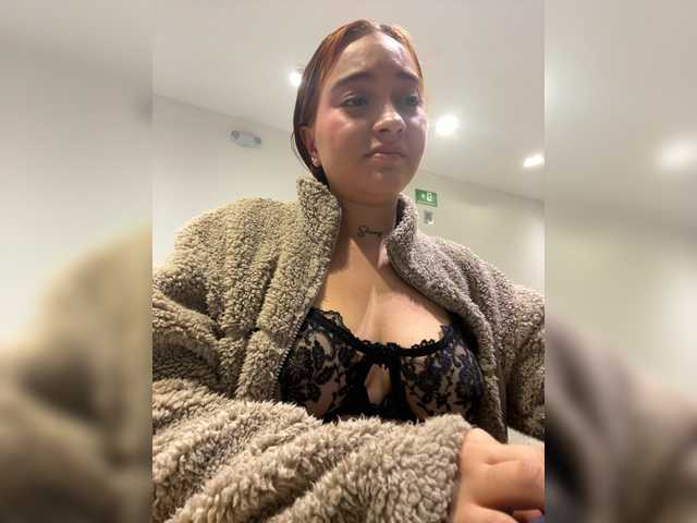 AliceHiills live cam on BongaCams