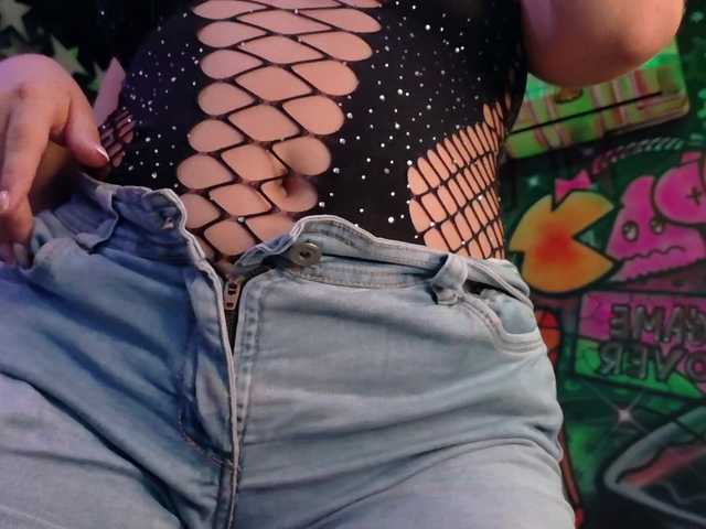 AliceHiills live cam on BongaCams
