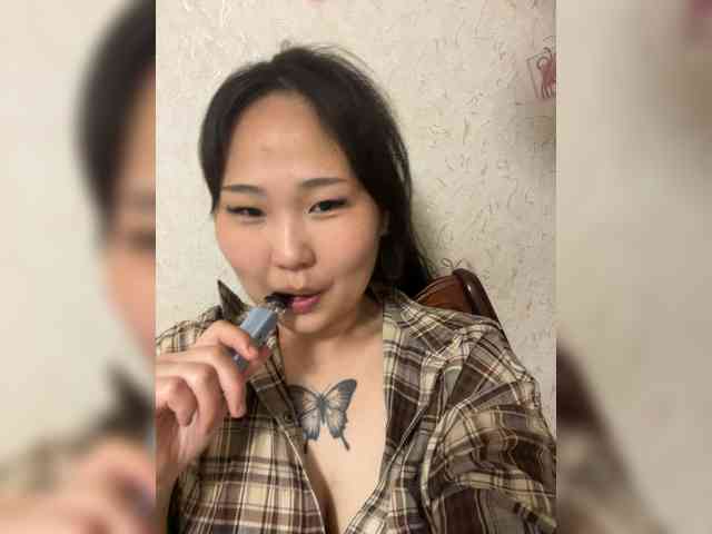 Lovalo696 webcam
