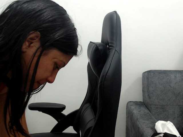 leyla9 live cam on BongaCams
