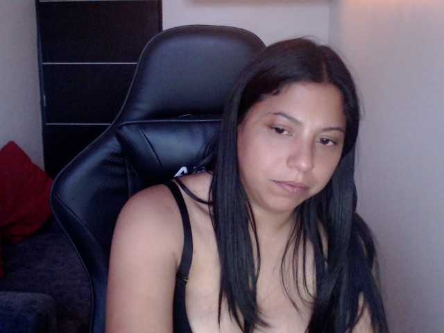 leyla9 live cam on BongaCams
