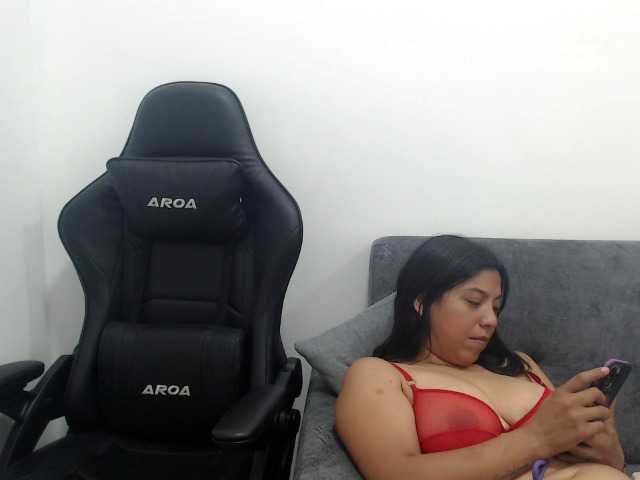 leyla9 live cam on BongaCams