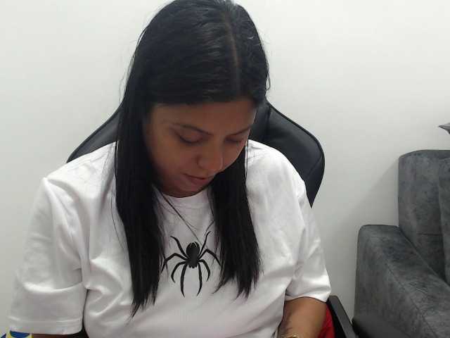 leyla9 live cam on BongaCams