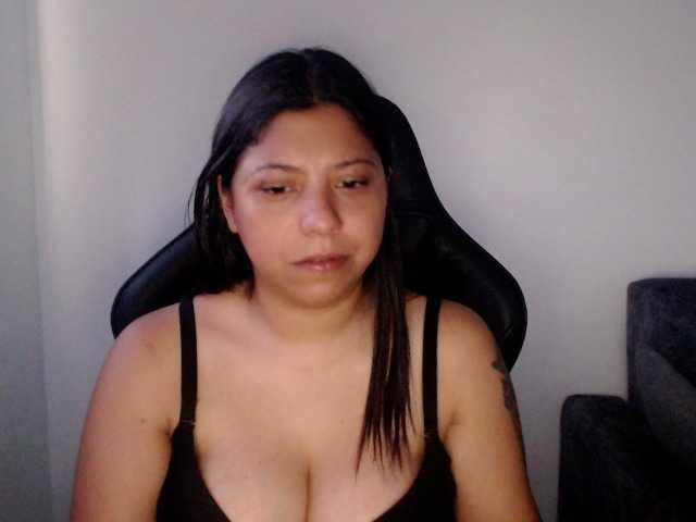 leyla9 live cam on BongaCams
