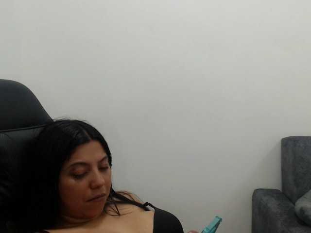 leyla9 live cam on BongaCams