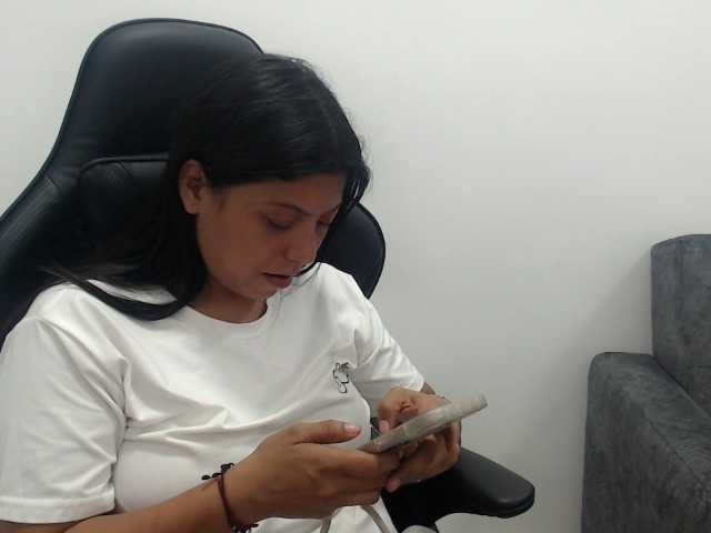 leyla9 live cam on BongaCams