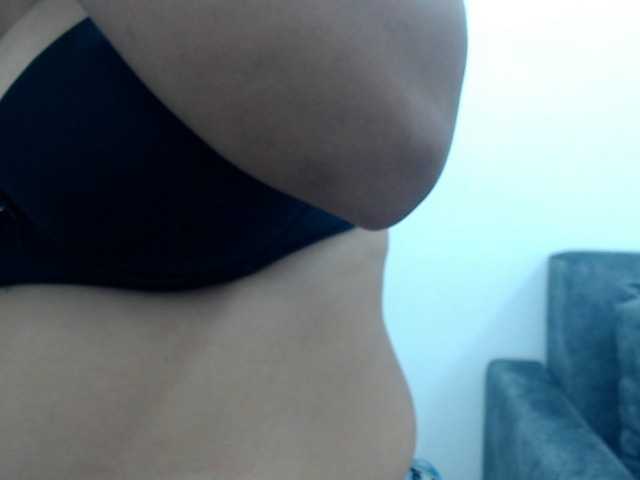 leyla9 live cam on BongaCams