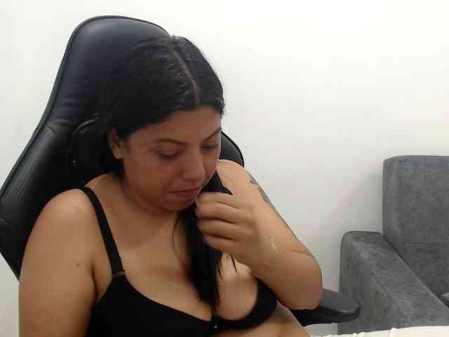 leyla9 webcam