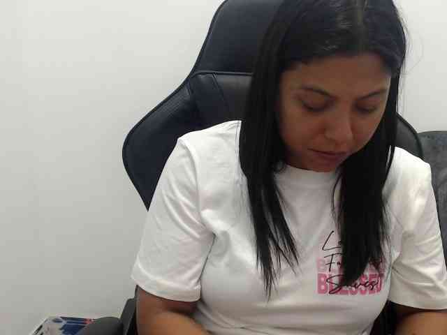 leyla9 webcam