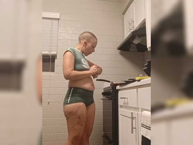 QUEENOFMEN