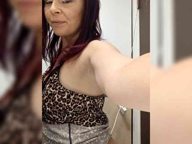 QUEENOFMEN webcam