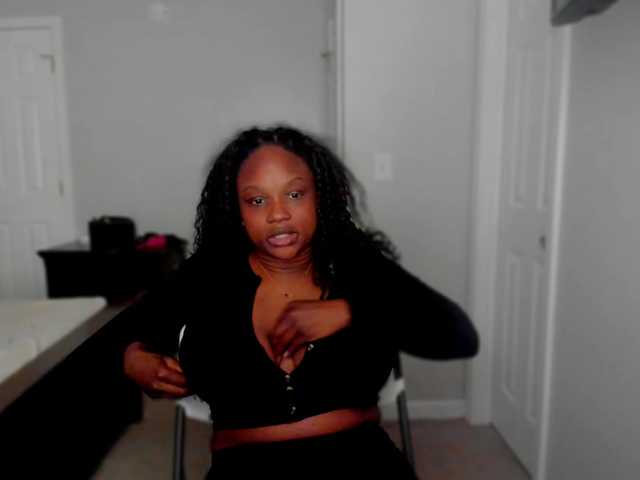 supanovaa live cam on BongaCams