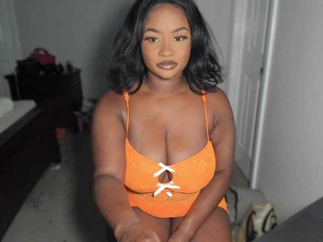 supanovaa live cam on BongaCams