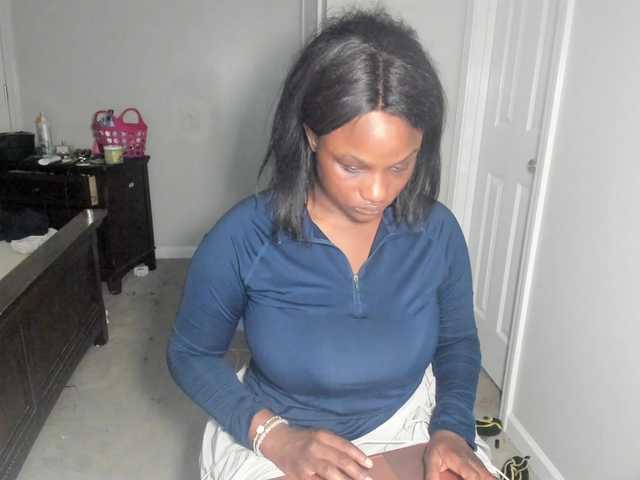supanovaa live cam on BongaCams