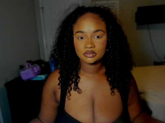 supanovaa live cam on BongaCams